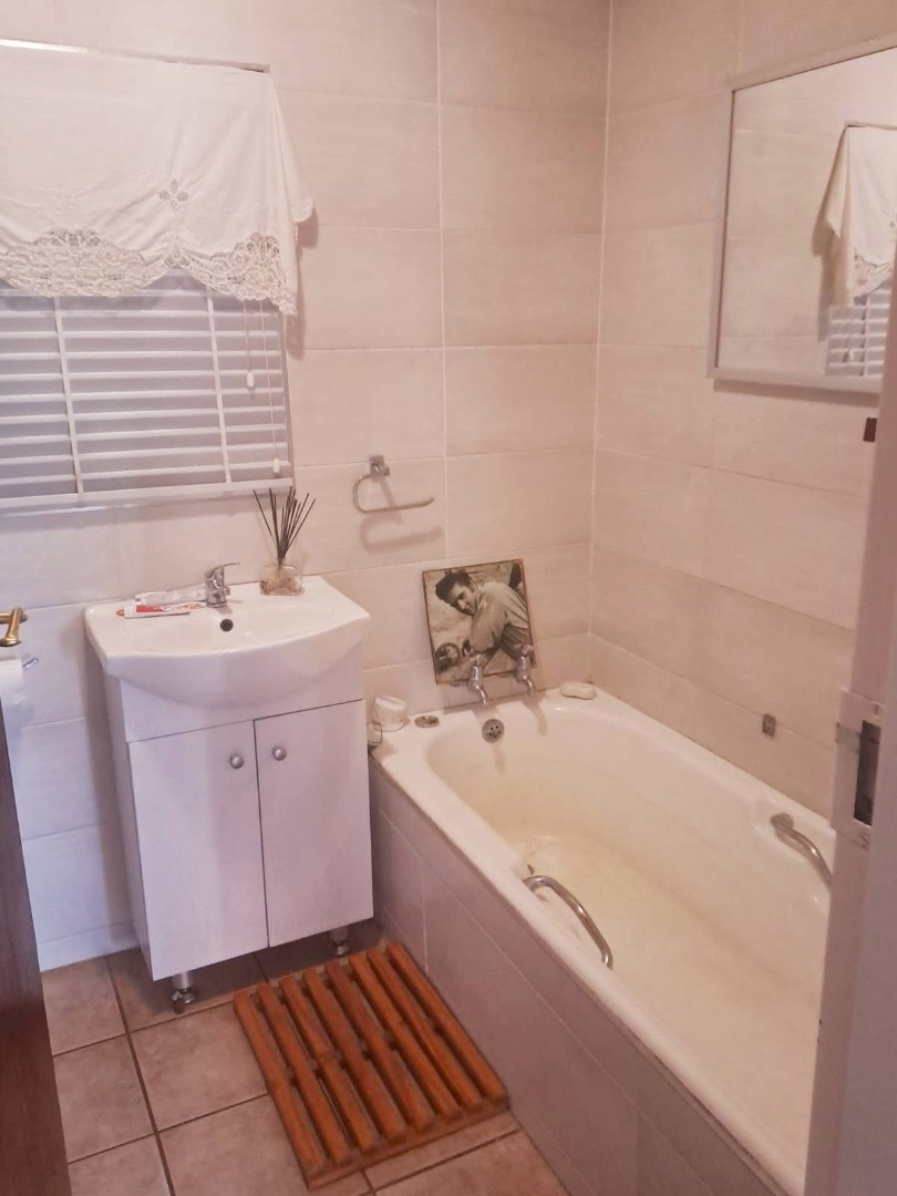 4 Bedroom Property for Sale in Orkney North West